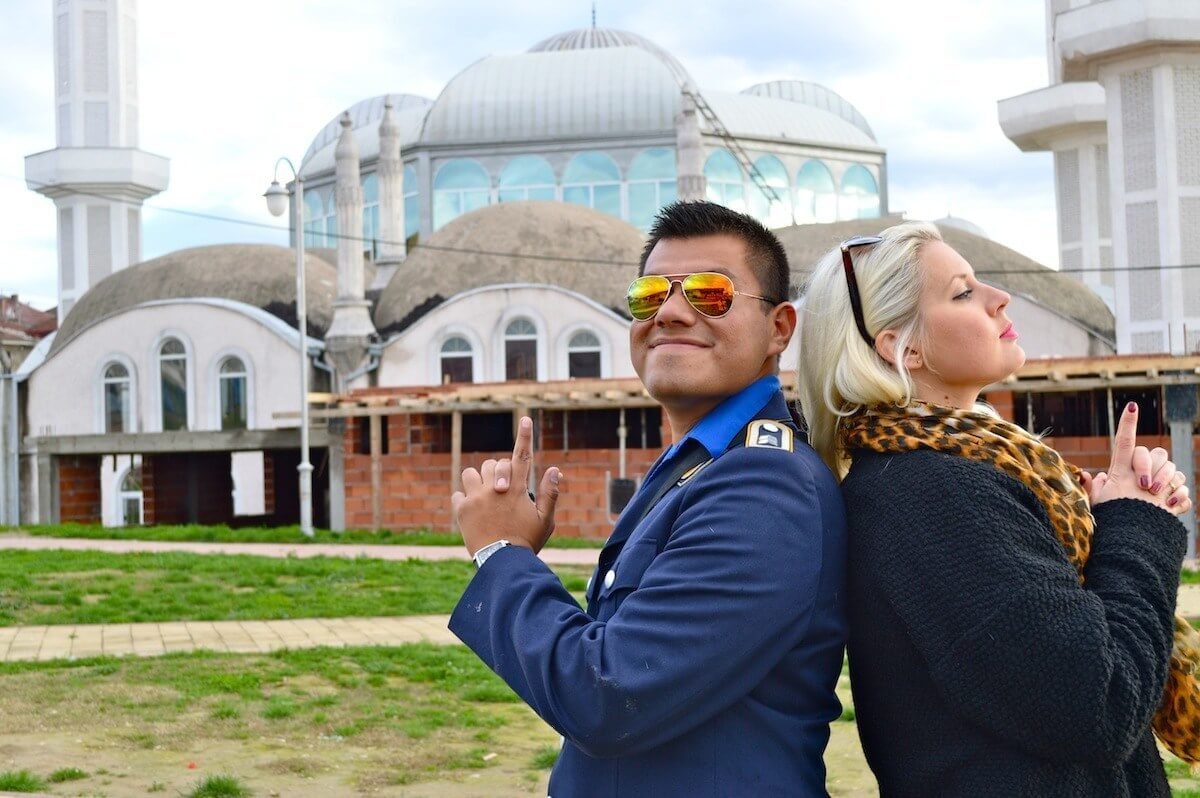 The Man of Wonders and the Blonde Gypsy